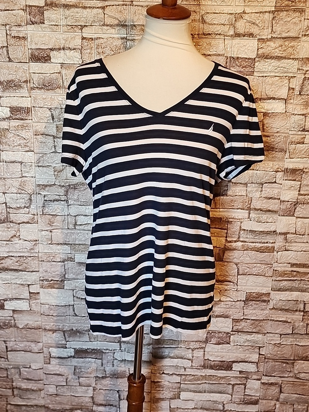 Nautica  V-Neck Striped Supersoft Stretch Cotton T-Shirt